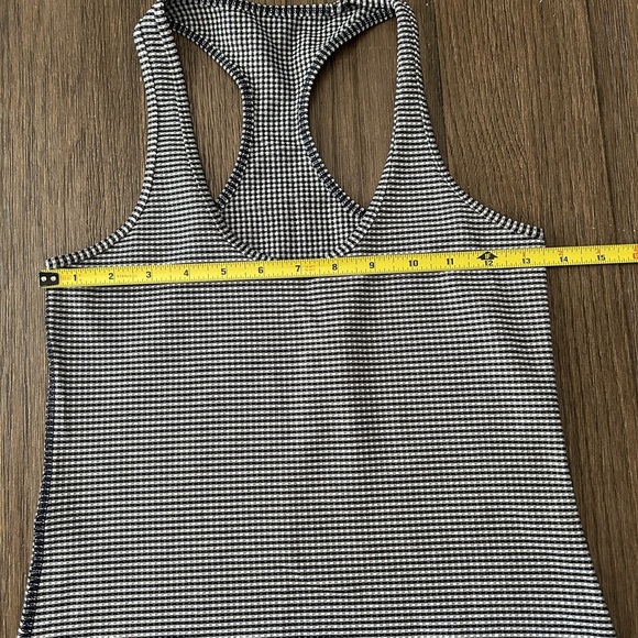 Lululemon Cool Racerback Gingham Racerback Lyon Tank Top. Black/White Size 8 - Picture 6 of 9